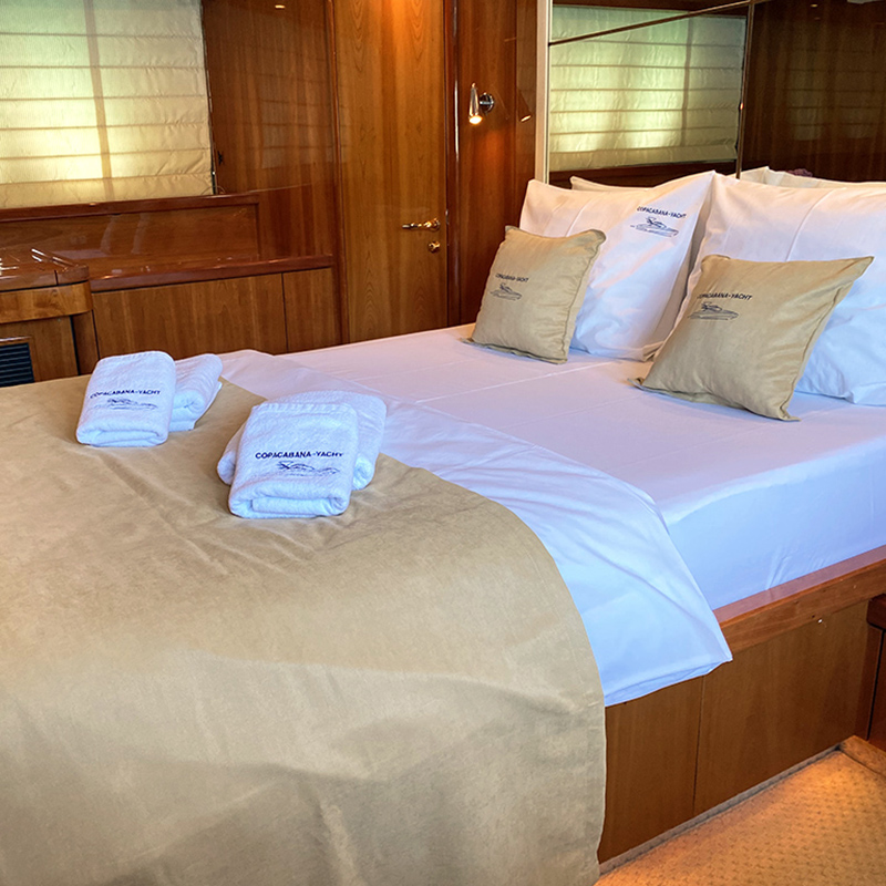 The yacht: master-cabin